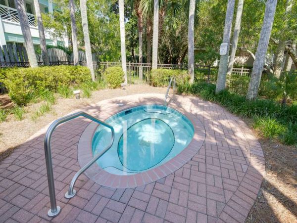 Four Bedroom Luxury Vacation Rental in Destin