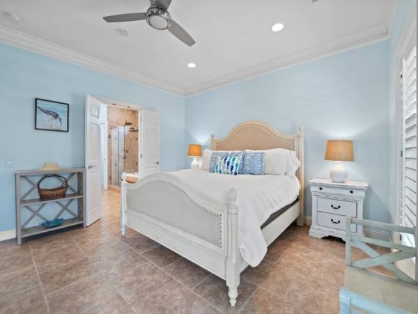 Four Bedroom Luxury Vacation Rental in Destin