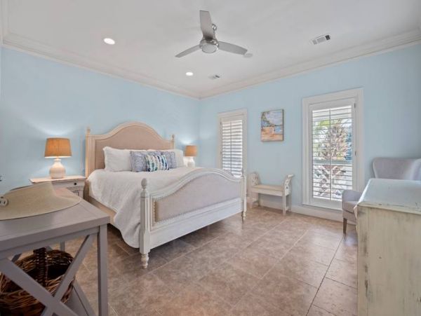 Four Bedroom Luxury Vacation Rental in Destin