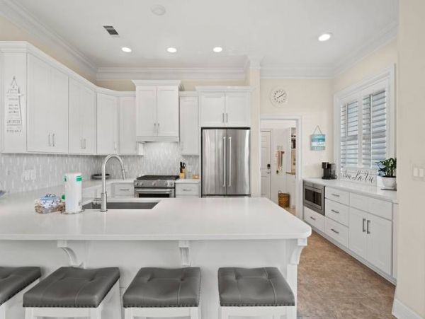 Four Bedroom Luxury Vacation Rental in Destin