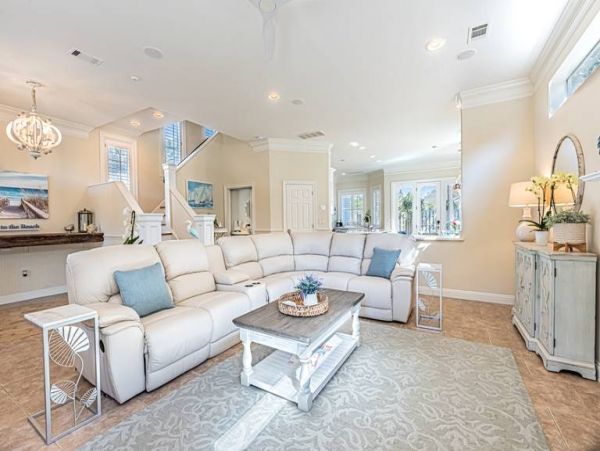 Four Bedroom Luxury Vacation Rental in Destin