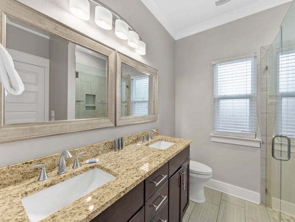 Destin Four Bedroom Beach House Sleeps Twelve Guests