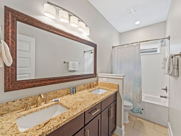 Destin Four Bedroom Beach House Sleeps Twelve Guests