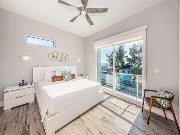 Treasure Island Vacation Luxury Pool Home Four Bedroom Bay Views