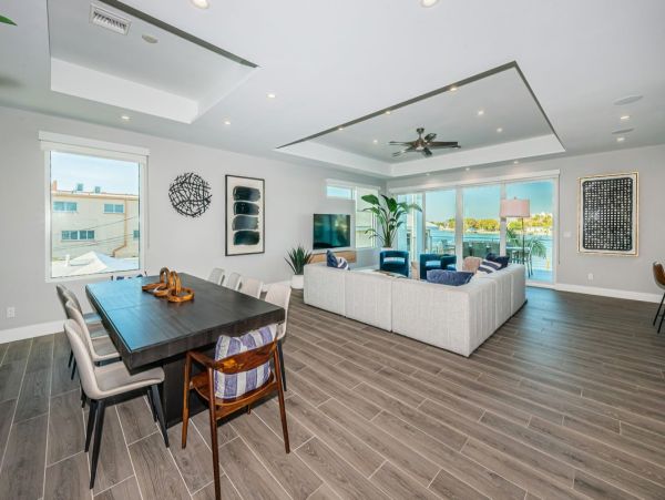 Treasure Island Vacation Luxury Pool Home Four Bedroom Bay Views