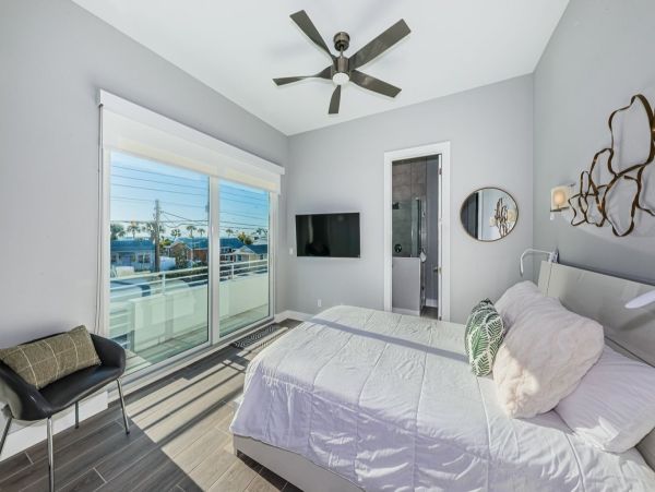 Treasure Island Vacation Luxury Pool Home Four Bedroom Bay Views