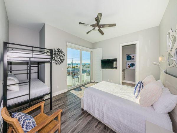 Treasure Island Vacation Luxury Pool Home Four Bedroom Bay Views
