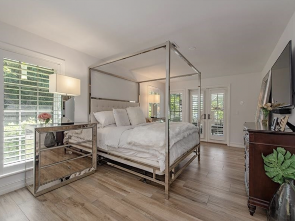 Naples Four Bedroom Lovely Residence