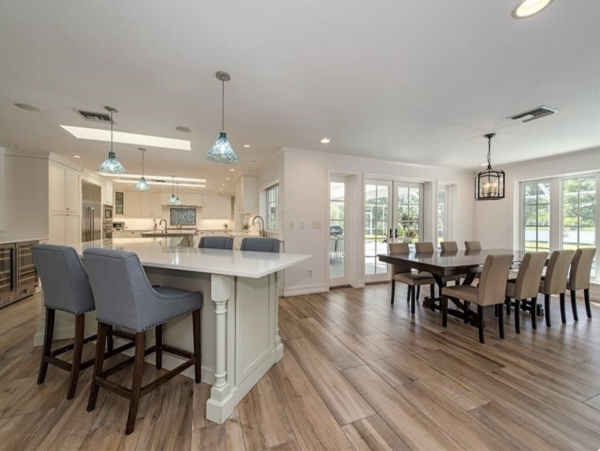 Naples Four Bedroom Lovely Residence