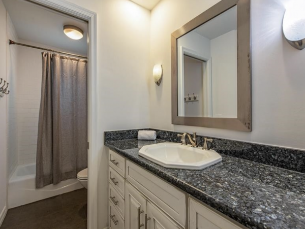 Naples Four Bedroom Lovely Residence