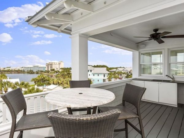 Panama City Vacation Home Six Bedroom Walk to Beach