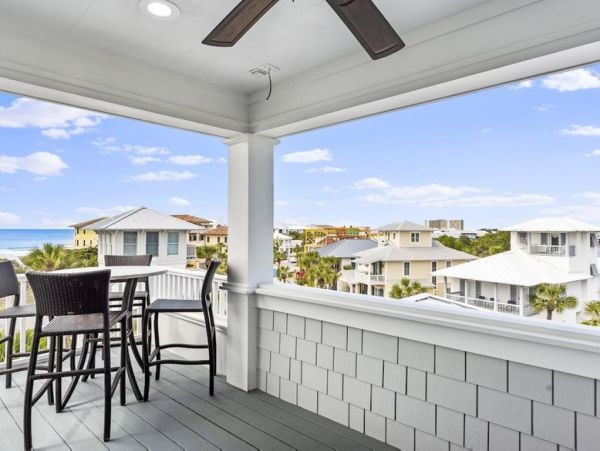 Panama City Vacation Home Six Bedroom Walk to Beach