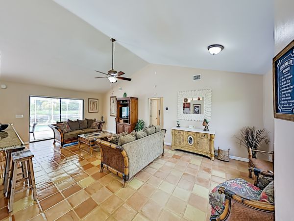 Cape Coral Vacation Home Three Bedroom