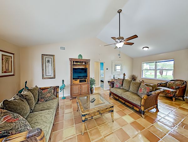 Cape Coral Vacation Home Three Bedroom