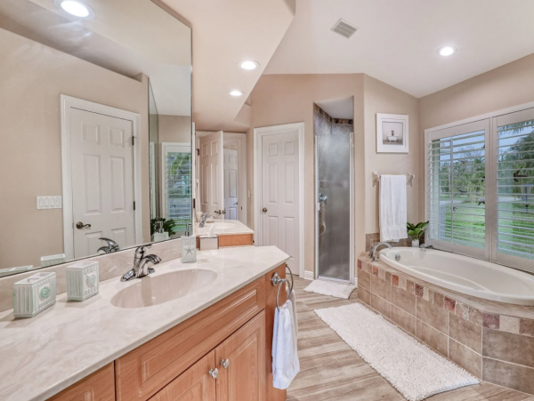 Beautiful Cape Coral Home with 3 Bedrooms Sleeps 6