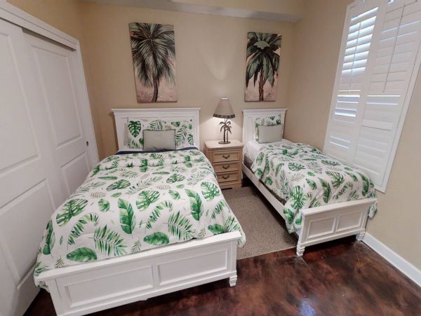 Full Ocean View Condo with 5 Bedrooms Sleeps 12