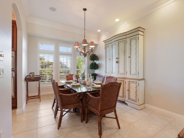Luxury Beach Front Resort - 3-Bedroom, Heated Pool & Beach Access