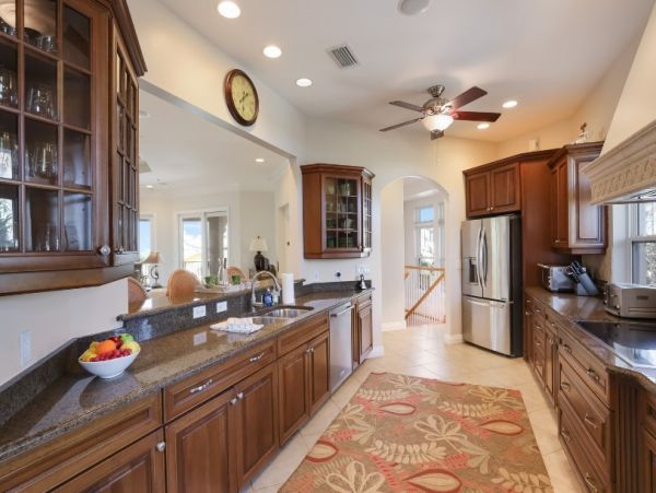 Luxury Beach Front Resort - 3-Bedroom, Heated Pool & Beach Access