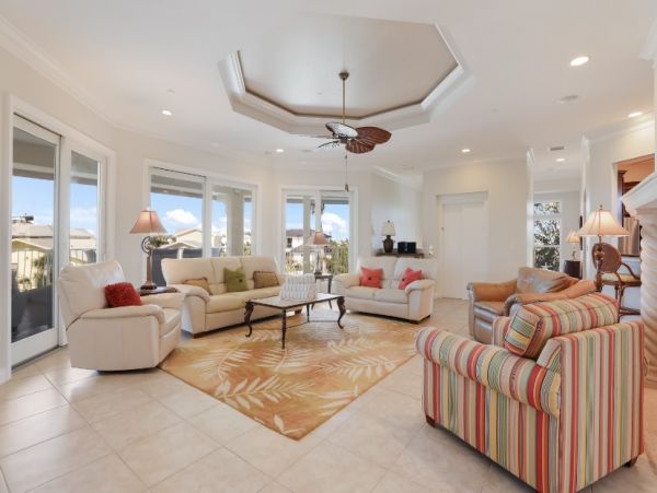 Luxury Beach Front Resort - 3-Bedroom, Heated Pool & Beach Access