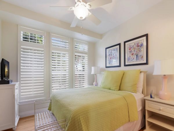 Luxury Beach Front Resort - 3-Bedroom, Heated Pool & Beach Access