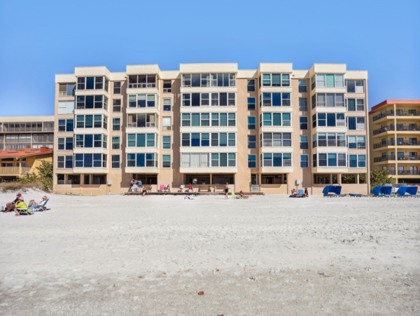 Second floor Madeira Beach Vacation rental on the beach