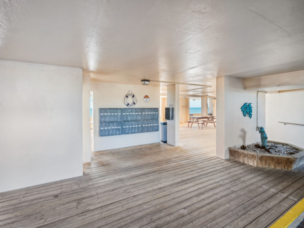 Second floor Madeira Beach Vacation rental on the beach