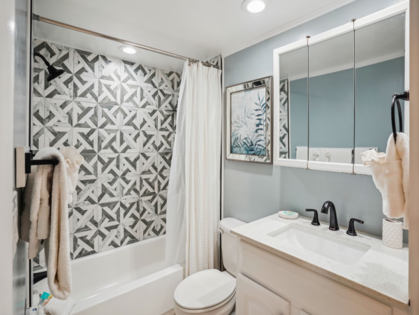 Second floor Madeira Beach Vacation rental on the beach