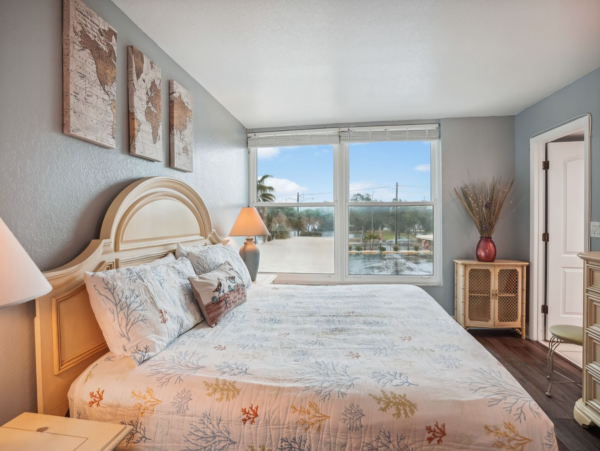 Second floor Madeira Beach Vacation rental on the beach