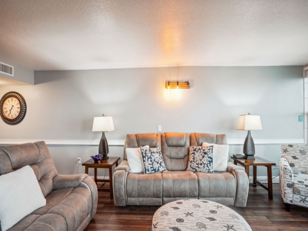 Second floor Madeira Beach Vacation rental on the beach