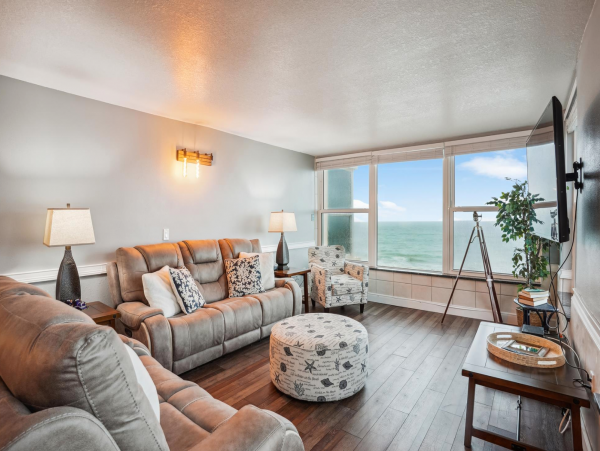 Second floor Madeira Beach Vacation rental on the beach