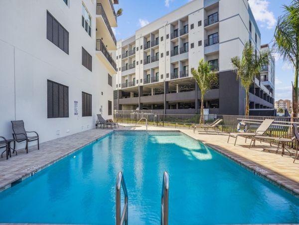 Quality Bayside Luxury Condo in Madeira Beach
