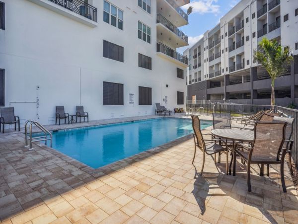 Quality Bayside Luxury Condo in Madeira Beach