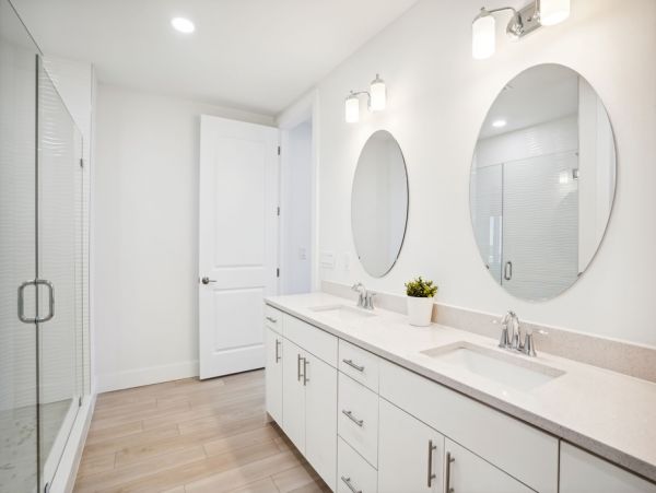 Quality Bayside Luxury Condo in Madeira Beach