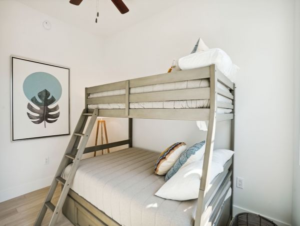 Quality Bayside Luxury Condo in Madeira Beach
