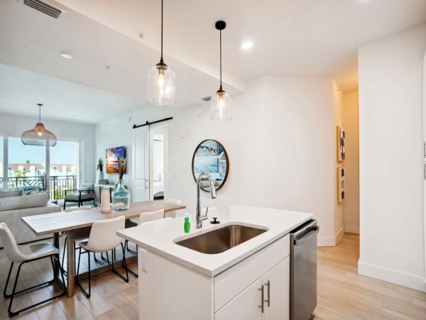 Quality Bayside Luxury Condo in Madeira Beach