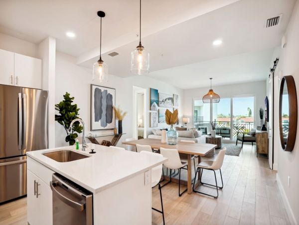 Quality Bayside Luxury Condo in Madeira Beach