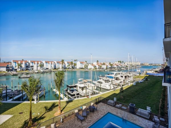Quality Bayside Luxury Condo in Madeira Beach