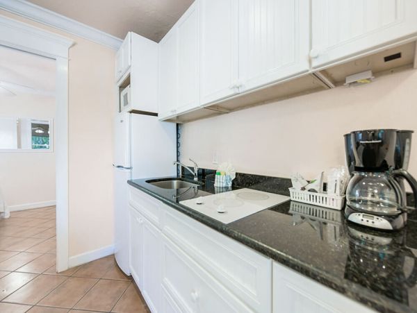 Lovely 1 Bedroom Suite in Bradenton Beach