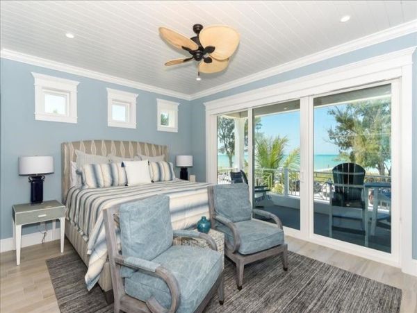 Six Bedroom Luxury Property with Rooftop Across The Street From The Beach