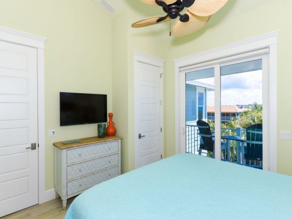 Six Bedroom Luxury Property with Rooftop Across The Street From The Beach