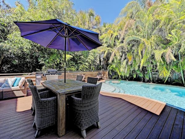 Ocean Views Villa with Five Bedrooms For Ten Guests