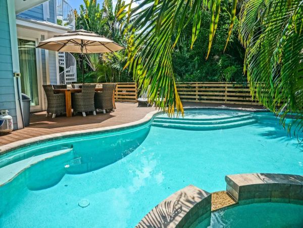Ocean Views Villa with Five Bedrooms For Ten Guests