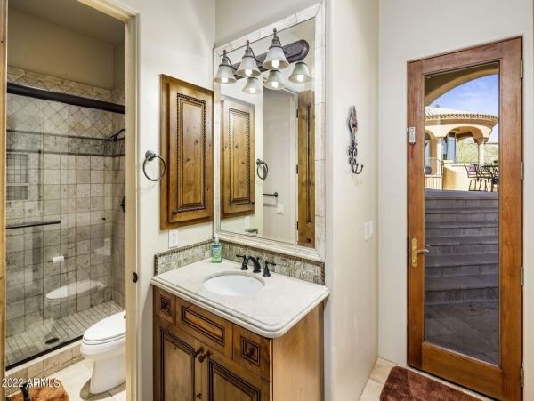 Paradise Valley Vacation Mansion Six Bedroom