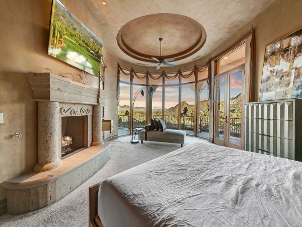 Paradise Valley Vacation Mansion Six Bedroom