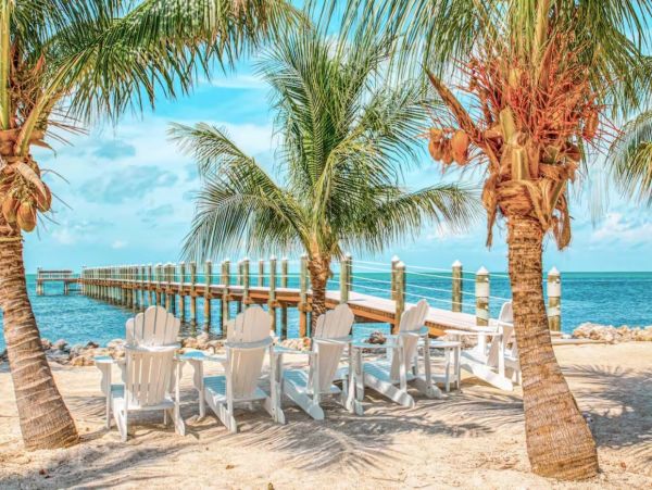 Four Bedroom Gulf Front Home in Marathon with Private Pool