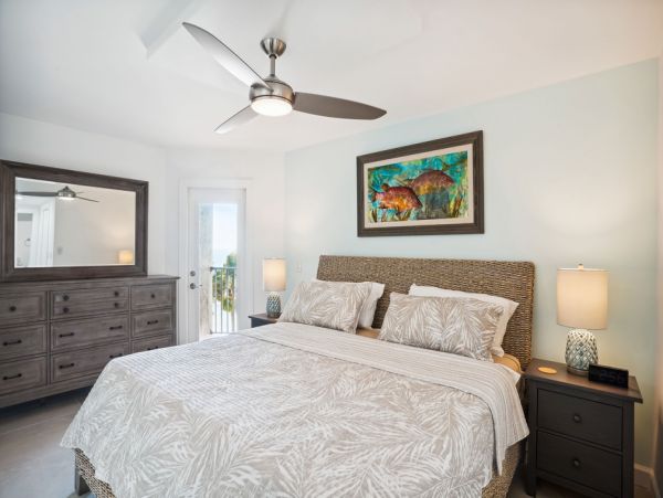 Panoramic Beachfront Condo with 3 Bedrooms in Redington Beach