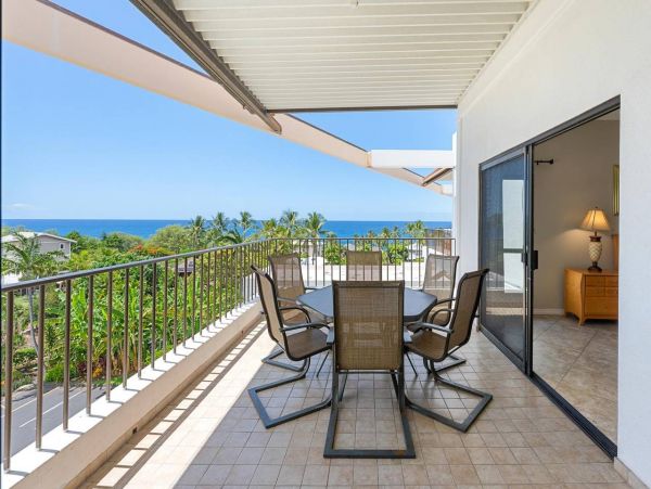 Two Bedroom Penthouse with Ocean Views