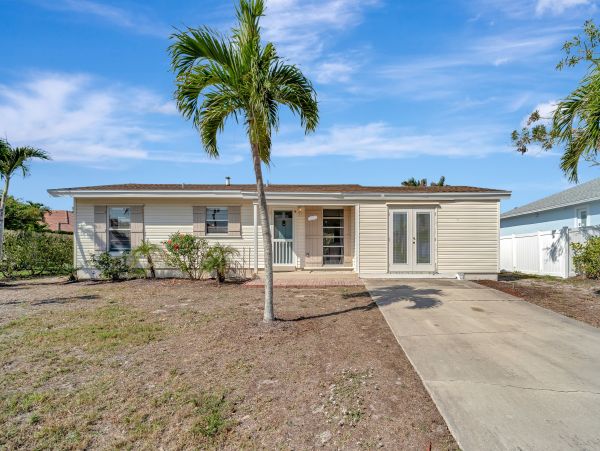 Marco Island Vacation Home Three Bedroom