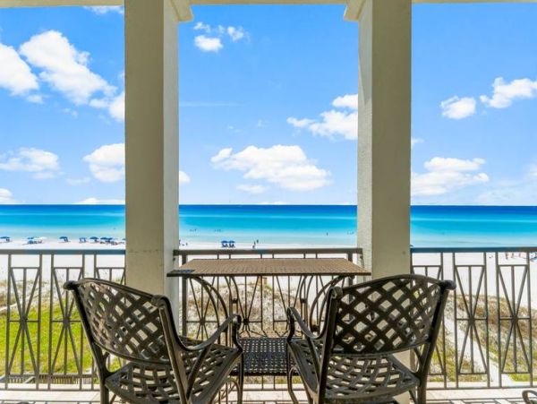 Miramar Gluf-Front Luxury Rental with Private Beach Access
