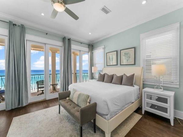 Miramar Gluf-Front Luxury Rental with Private Beach Access